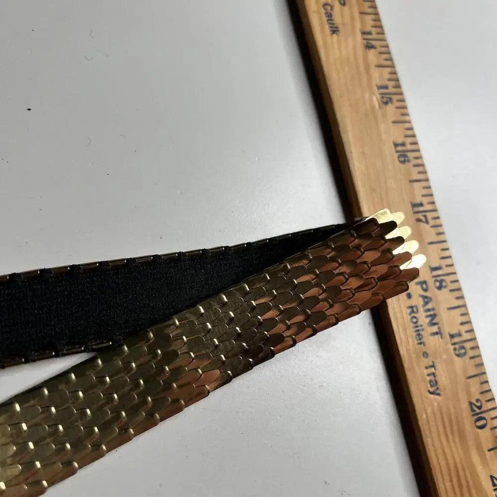 80s Metal Elastic Fashion Belt Womens One Size Gold Textured Skinny Waist Cinch - Picture 3 of 6